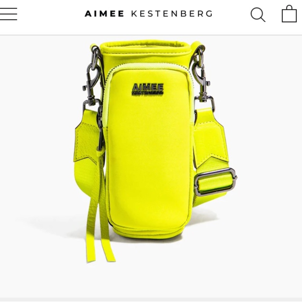 NWT Aimee Kestenberg ‘On top of the world’ bottle, phone, cards $ cross body